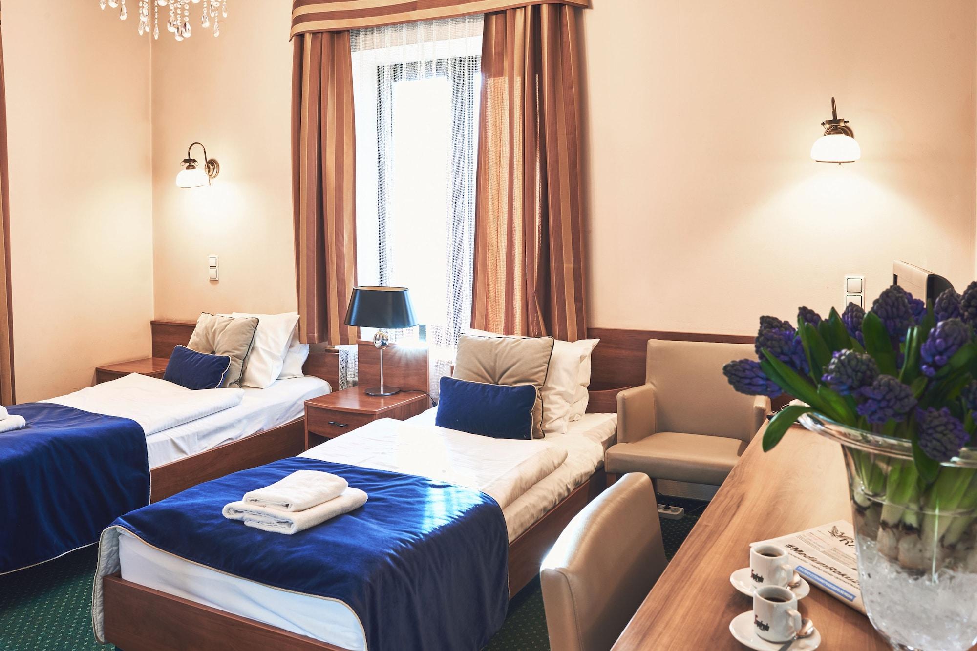 Nobilton Hotel Krakow Luaran gambar