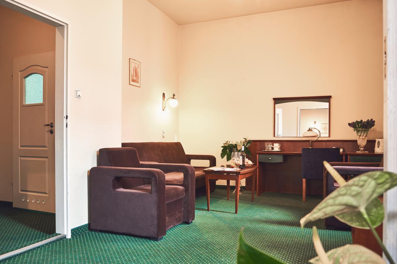 Nobilton Hotel Krakow Luaran gambar